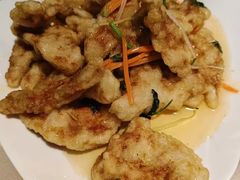 -老码头黑皮肘子锅包肉(赣水路店)