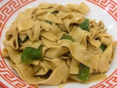 -九妹农家大铁锅东北菜(江湾店)