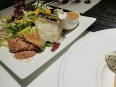 小烟熏三文鱼沙拉-斗牛士牛排餐厅(嘉里汇店)