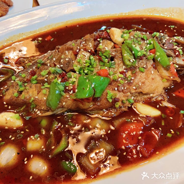 吃他家的菜想到了某莜面馆宣传语：闭着眼点，道道都好吃