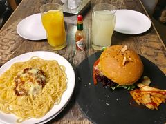 -HIGH FIVE哈福手工汉堡(桂林路店)