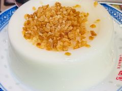 -广信牛奶甜品世家(台东店)