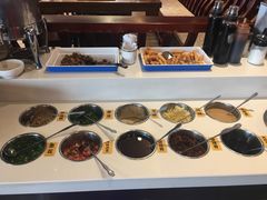 自助调料区-小天鹅火锅·一线江景洪鼎旗舰店(洪崖洞店)