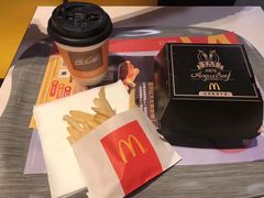 -麦当劳(得来速店)