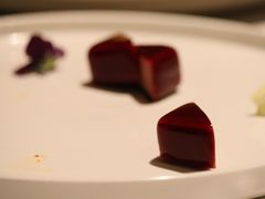 红酒鹅肝配香槟梨-广州富力丽思卡尔顿酒店·丽轩·粤菜