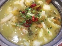 -周鱼小馆石锅酸菜鱼(活力汇店)