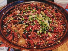 川味肥肠煲-兔槽江湖菜·重庆璧山兔(水围店)