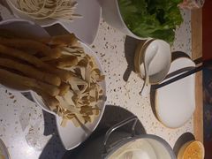 -花田里捞牛火锅(天润店)