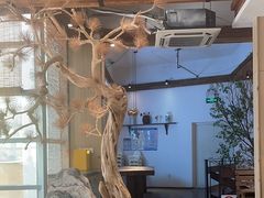 -蜜桃餐厅·伴山(湖滨商业街店)