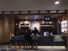 门面-是啡·日式精品咖啡(东门太阳百货店)