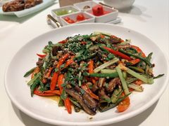 -渝信川菜 · 川味家常菜(财富购物中心店)