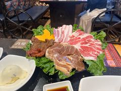 烤人气雪花黑牛五花-木槿花韩式炭烤·熟成肉工坊(孙文东路店)