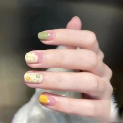 -悦指间美甲美睫