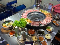 -哈哈碳都·牛肋条无限自助烤肉(宝龙店)