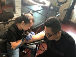 -明星刺青·洗纹身