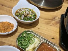 -青瓦餐厅·生鱼片·韩园烤肉(西塔店)