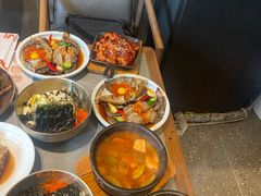 -草家酱蟹炭火烤肉店(珲春南路一店)