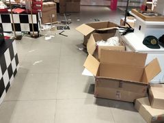 -唯品会(北京国瑞城店)