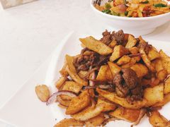 馕丁炒肉-巴依老爷新疆美食(清华东门店)