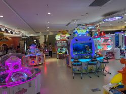 -乐多星球潮玩中心(沈阳嘉里城店)