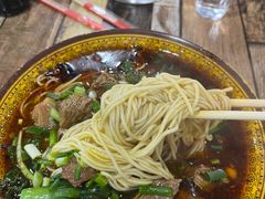 -胥佳烧鸡公牛肉面馆