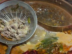 -洱火云南酸菜牛肉火锅(石景山当代商城店)