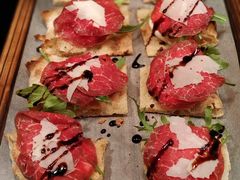 罗马风味Pinsa-卡佩罗意大利餐厅及酒吧Al Cappello Trattoria