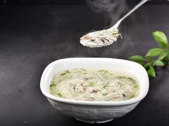 西湖牛肉羹-永記粤菜·五指毛桃花雕鸡煲(九亭店)
