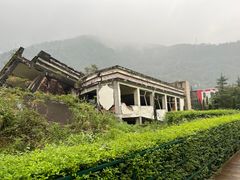 -四川汶川特大地震漩口中学遗址