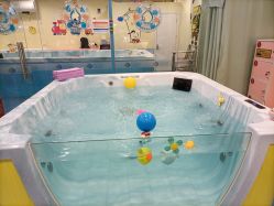 -蓝色海林婴幼儿水育馆(新辰里学清路店)