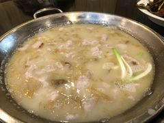 酸汤兔大锅-老来福·非遗酸汤兔(凯旋路店)