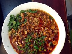 -肖肖酸萝卜鱼火锅(总店)