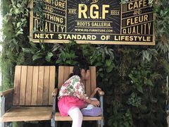 门面-RGF(巨鹿路店)