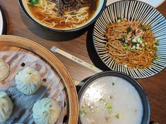 -玖鲜小笼(中山广场店)