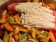 -黄记煌三汁焖锅(新佳丽江汉路店)