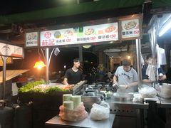 -六合夜市