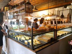 面包甜点陈列柜-仙峰天然面包(迎宾路店)