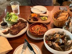 -羽深肉铺 Steak & Wine