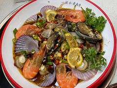 -老东镇啤酒屋海鲜加工·蒸汽海鲜·海鲜烧烤(台东店)