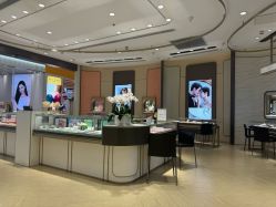 -周生生Chow Sang Sang(新世界店)