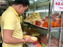 -Bánh Mì Huynh Hoa