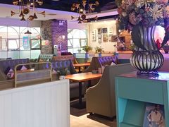 -豪客嘉族·麦尼顿西餐厅(乐福天下店)