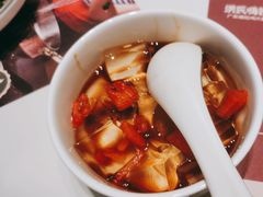 -洪氏嗨捞·广东猪肚鸡·椰子鸡火锅(西咸万象城店)