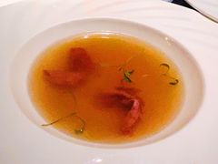 牛肉清汤佐时令时蔬-弦月窗LUNETTE BY AMANDA(复兴路店)