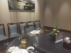-鼎泰亨·海鲜牛肉餐厅(滨江店)
