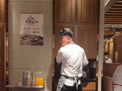 -海底捞火锅鲜切牛肉主题店(长寿路店)