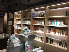 -光海书局(南京东路第一百货店)