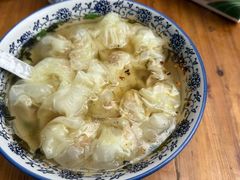 -吕氏馄饨包子大排档