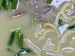 -三百碗宝应长鱼面(板仓街店)