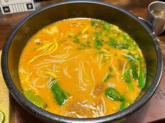 -银米·云南传统过桥米线(双廊黑金冠店)
